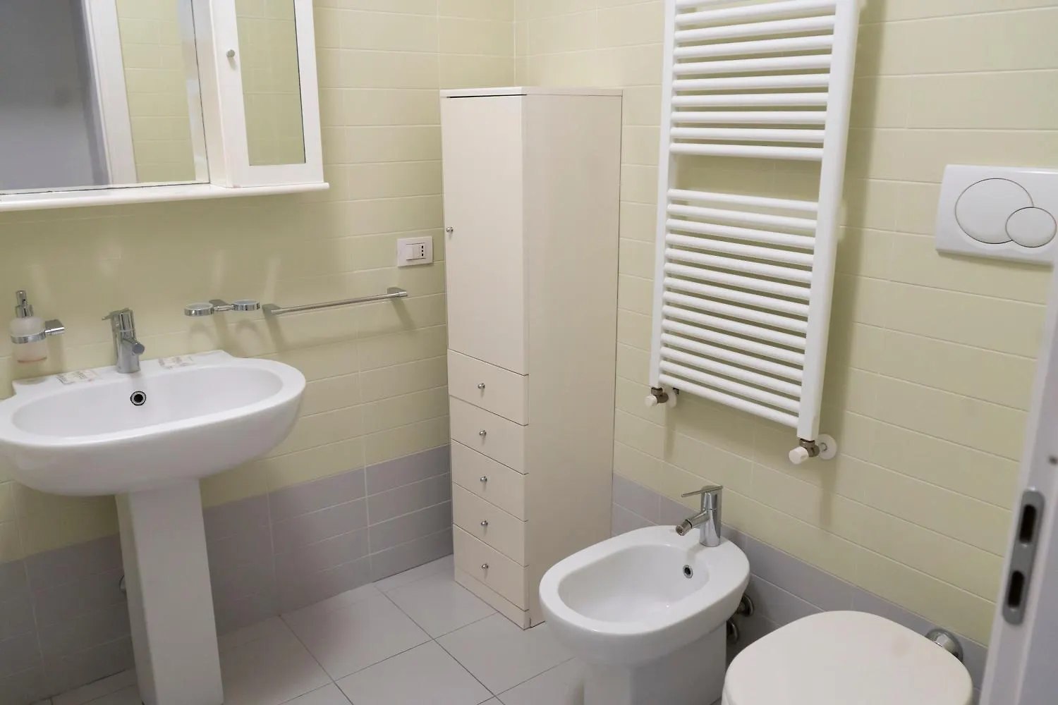 Apartman Var24 Loreto - Duomo-Modern House Milánó Olaszország